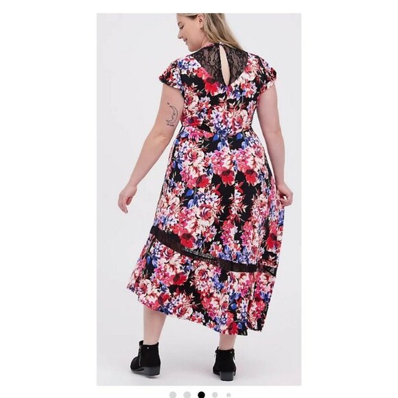 Women's NWT Torrid Black Skater Midi Dress- Studio Knit Lace Neck Floral, Size 4 - Picture 5 of 6